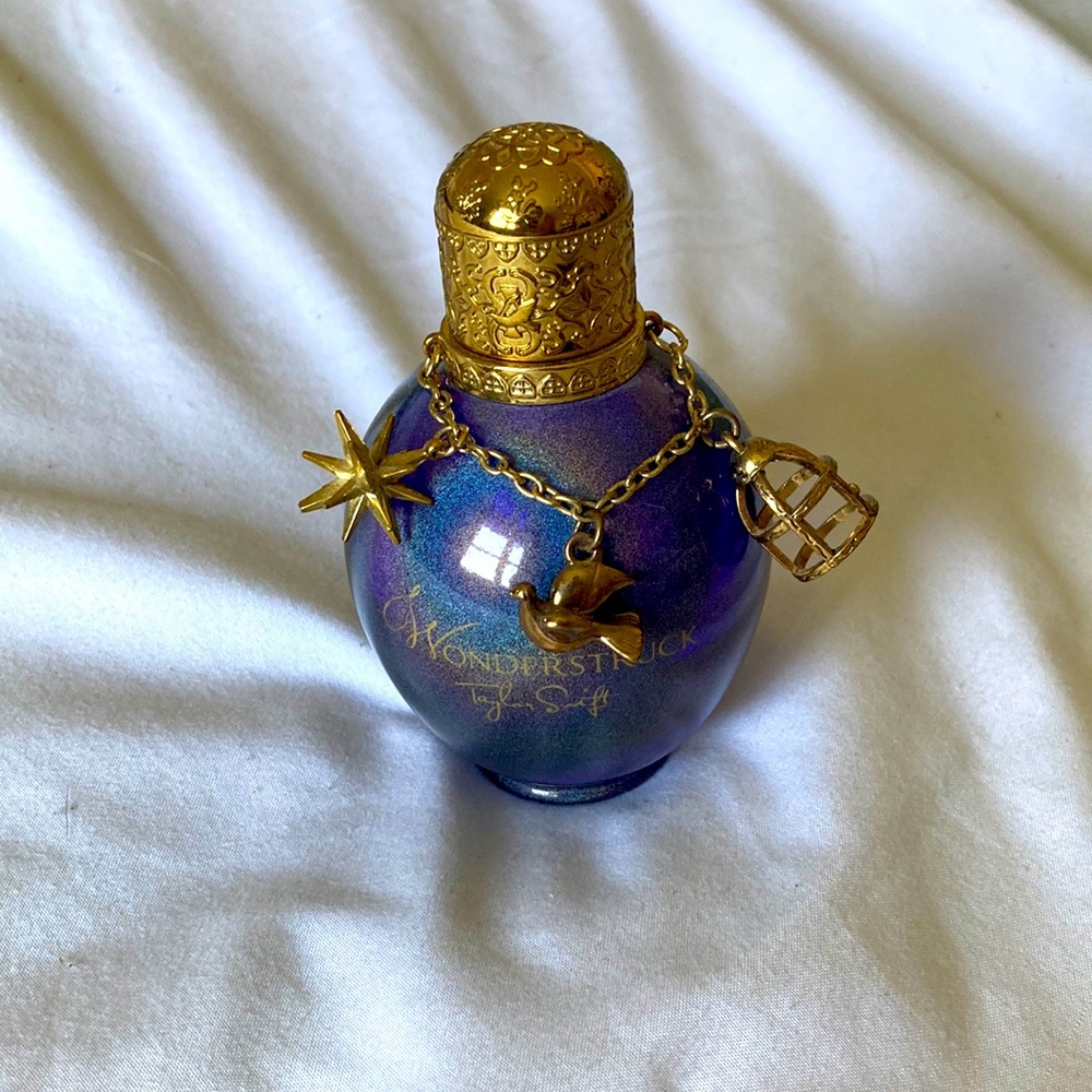 wonderstruck by taylor swift with charms